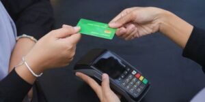 top-withdrawal-services-for-low-fees-ava